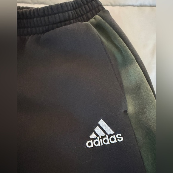 Adidas Black Jogger Sweatpants with Green Camo Side Panels | Size M - Picture 7 of 13